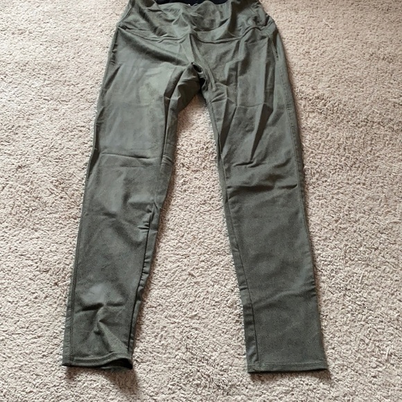 DG2 Diane Gilman leggings/athletic pants. Size PS - Picture 1 of 5